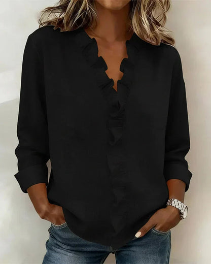 Luna | Bluse med elegante flæser og klassisk V-hals